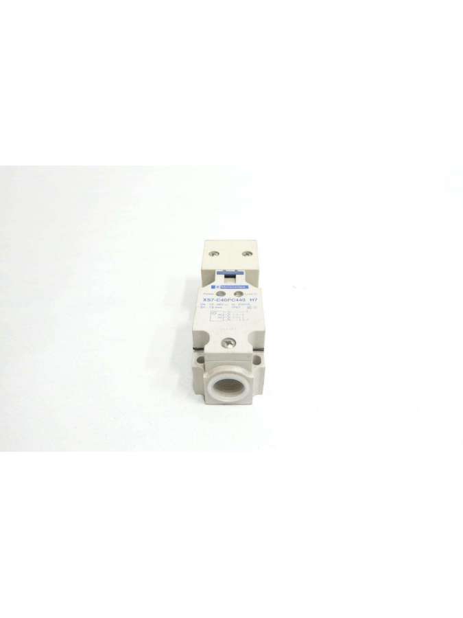 xs7-c40pc440-telemecanique