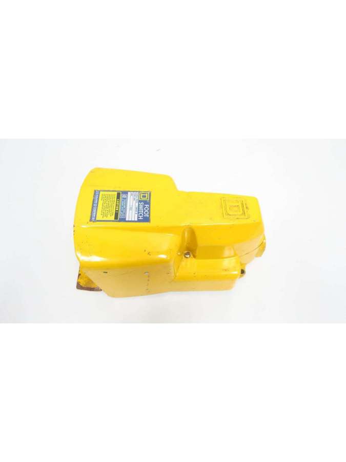 9002 aw-117-square d