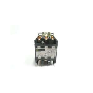 8910 DP63 SQUARE D Utilisé