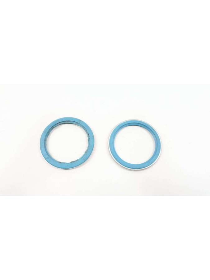 tab5268-t&b