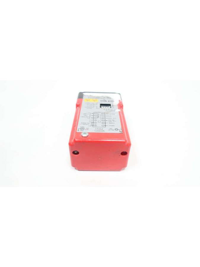 prs11011-red lion
