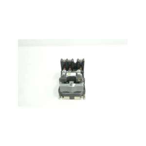 8903 L030 SQUARE D USADO