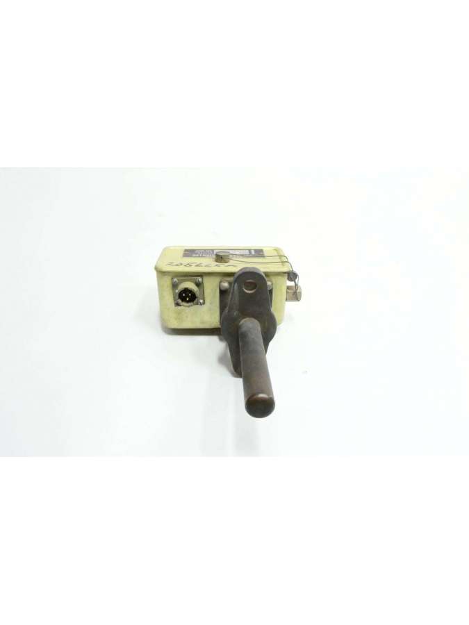 8448174-detroit switch