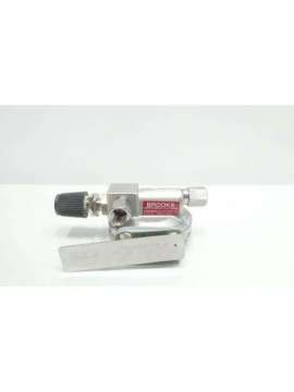 8944c-brooks