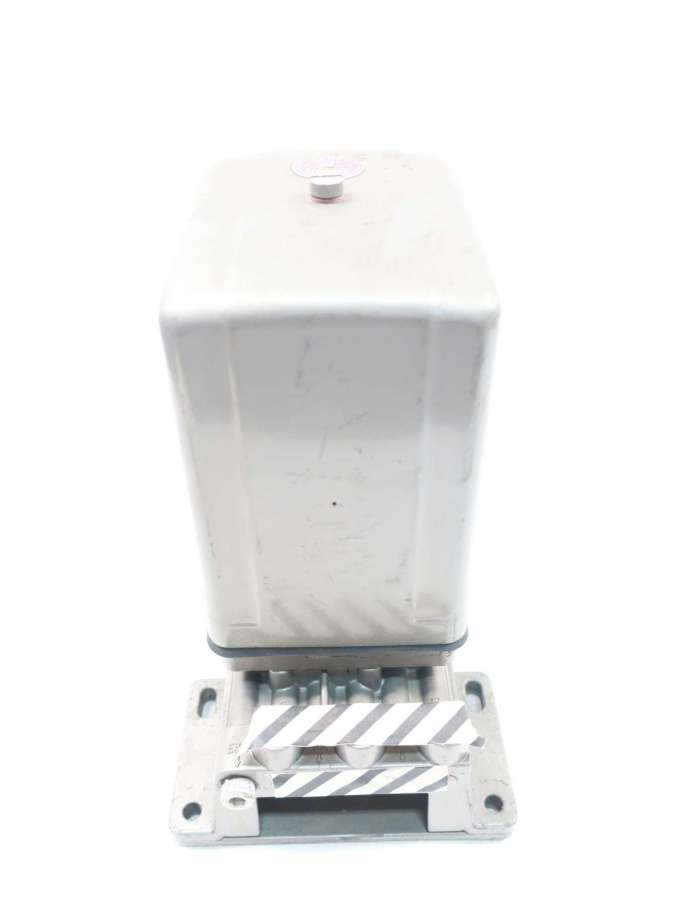 ad-02002-jam&m industries