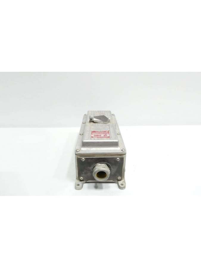dsr103542-ref-crouse hinds