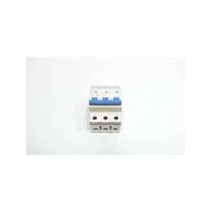 E218757 NB1-63 D10 CHINT USADO