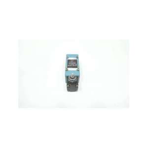 51ML2 9847 MICRO SWITCH USED