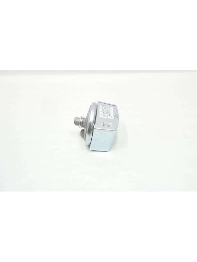 1823-00-dwyer
