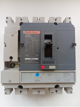 29644 ns100n tm25d 4p3r-merlin gerin