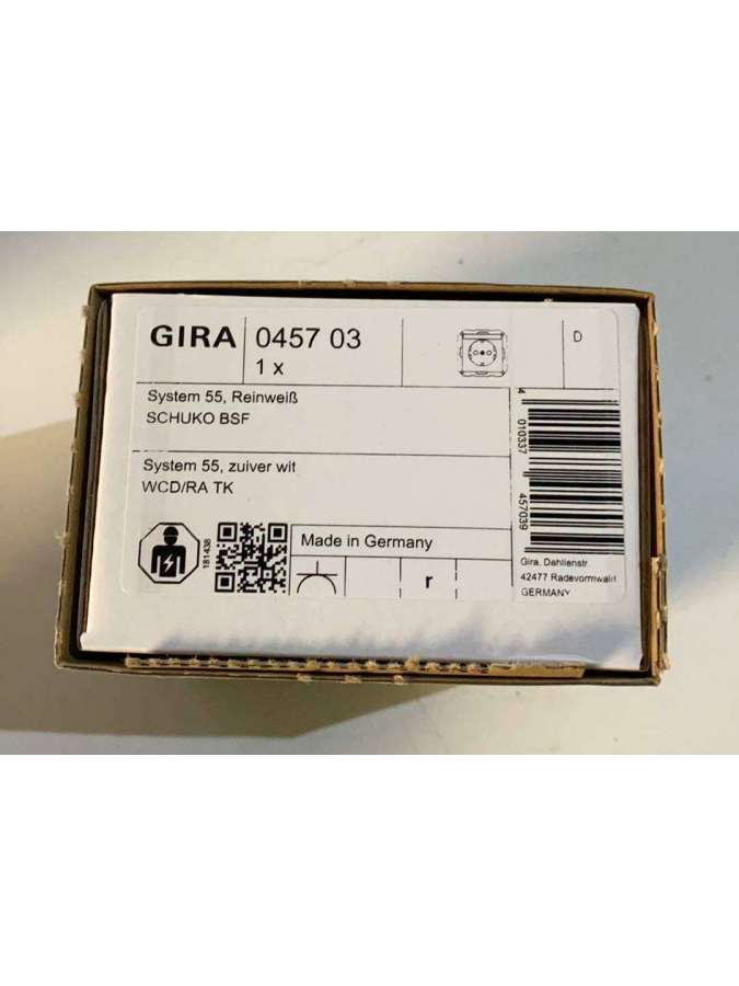 045703-gira