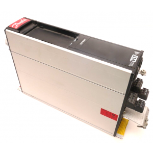 VLT5003PT5B20STR3DLF10A00C0 DANFOSS USED