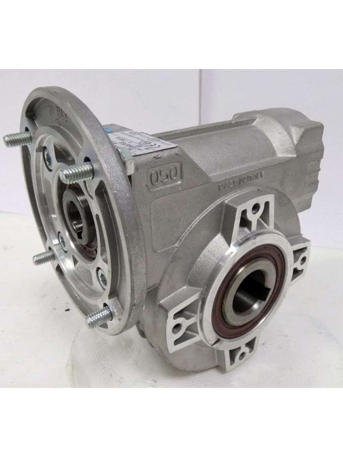 p050fb08c0qv5-lenze