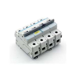 HMC490 HAGER USADO
