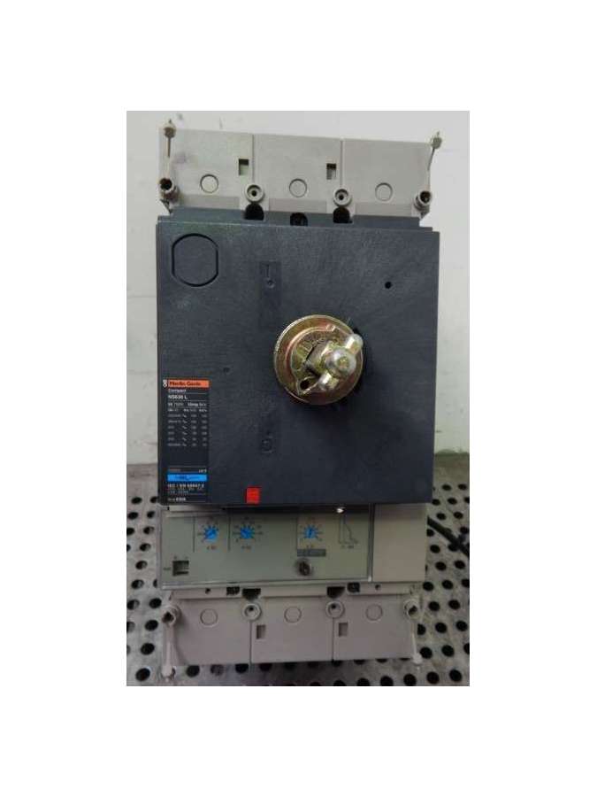 ns630 l+str 23se-merlin gerin