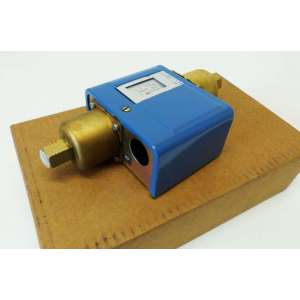 P74FA-9700 JOHNSON CONTROLS
