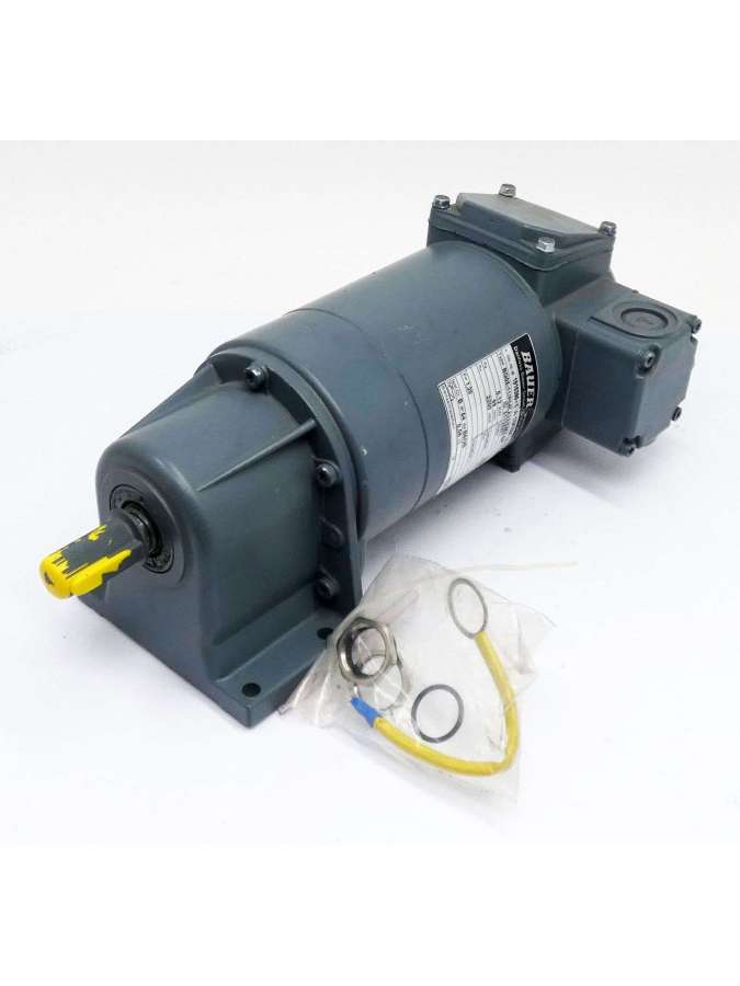 bg05-11/p04la32/emv-sp-bauer