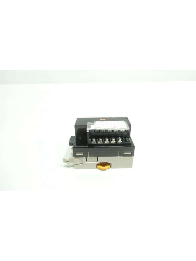 xwt-id08-1-omron