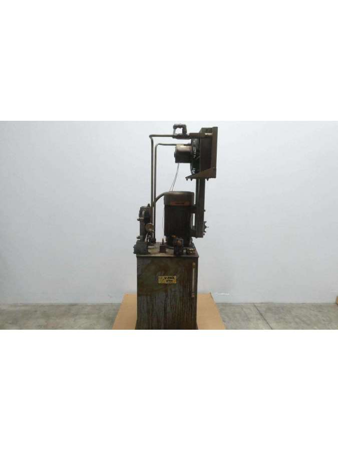 v4x11211c-usd-parker