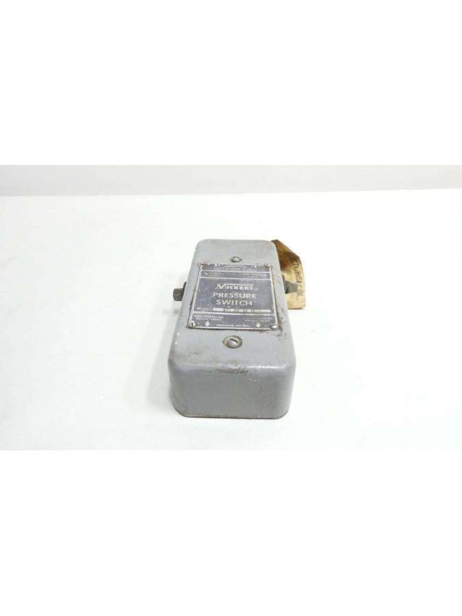 st1-02-10-11-usd-vickers