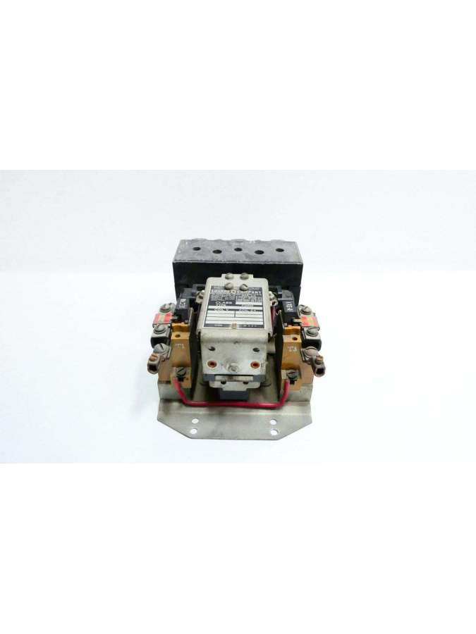 8536 d0-1-usd-square d
