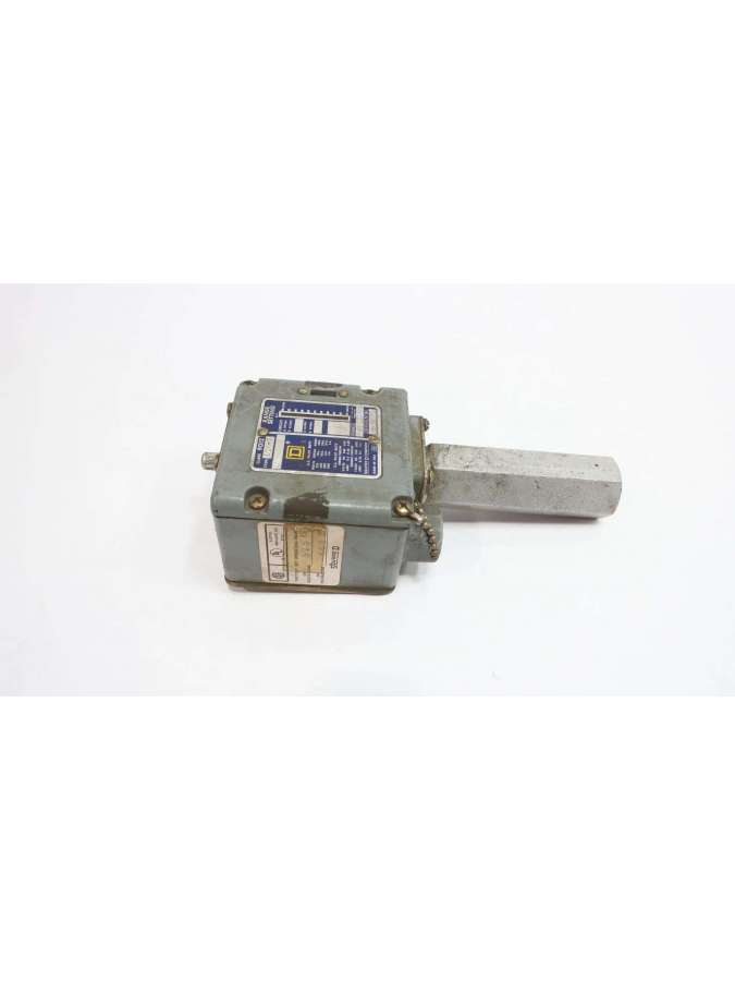 9012 acw-7-usd-square d