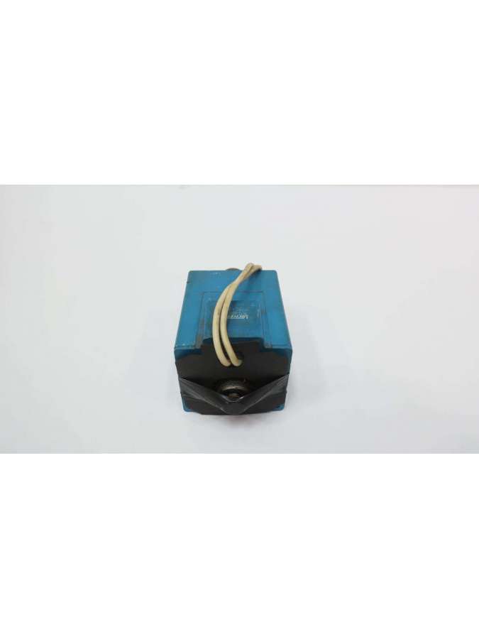 868988-usd-vickers