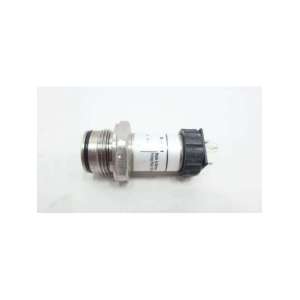 S-11 4215664 WIKA USED