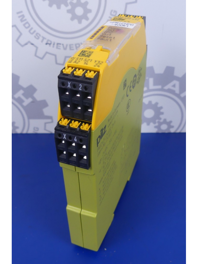751103-pilz