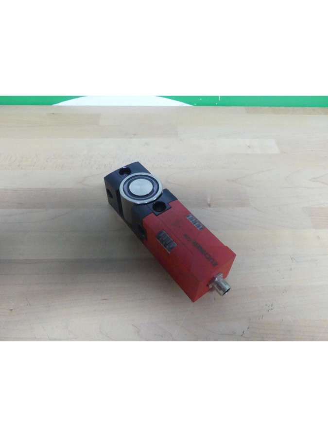 cem-i2-ay-u-c40-sa-128103-euchner