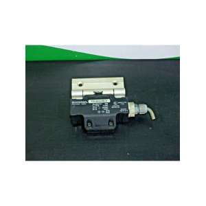 TVS 400-03/BZ-M SCHMERSAL USED