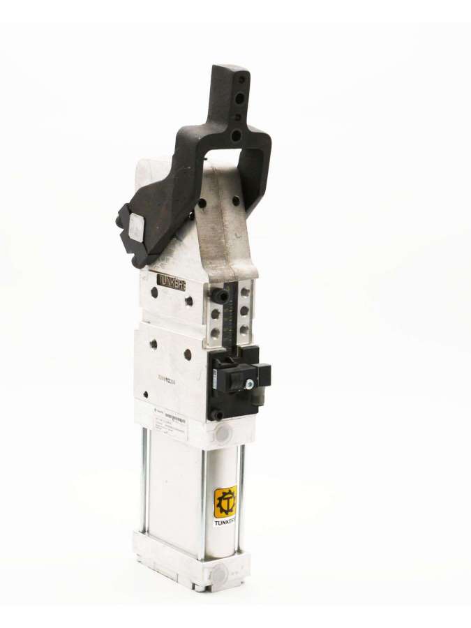 300676-usd-tuenkers