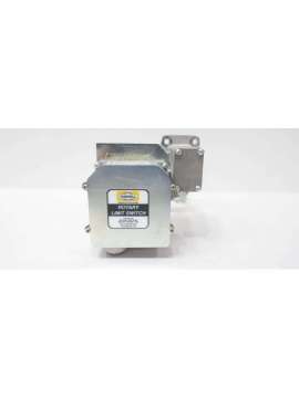 33171865-hubbell